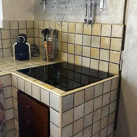 Sharonhome Valentano